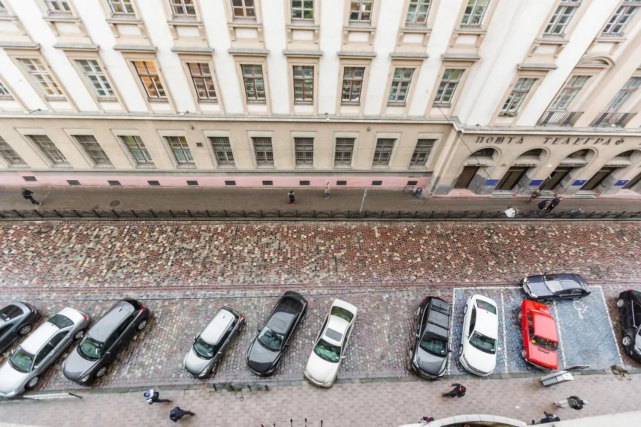 Mover Retro Apartment Lviv